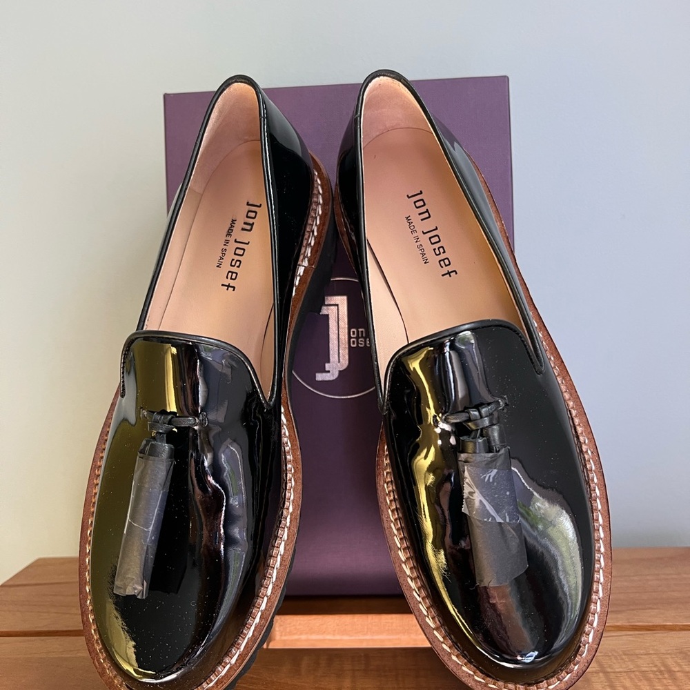 Black Classic Loafers with Tassle